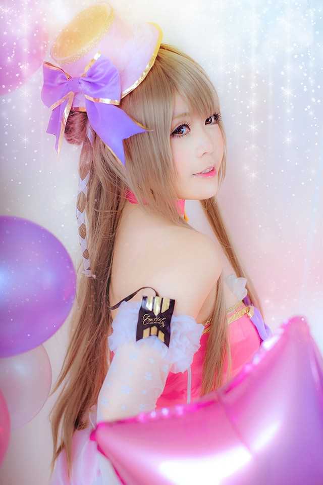 特别专辑《LoveLive!》南小鸟cosplay甜美动人图片