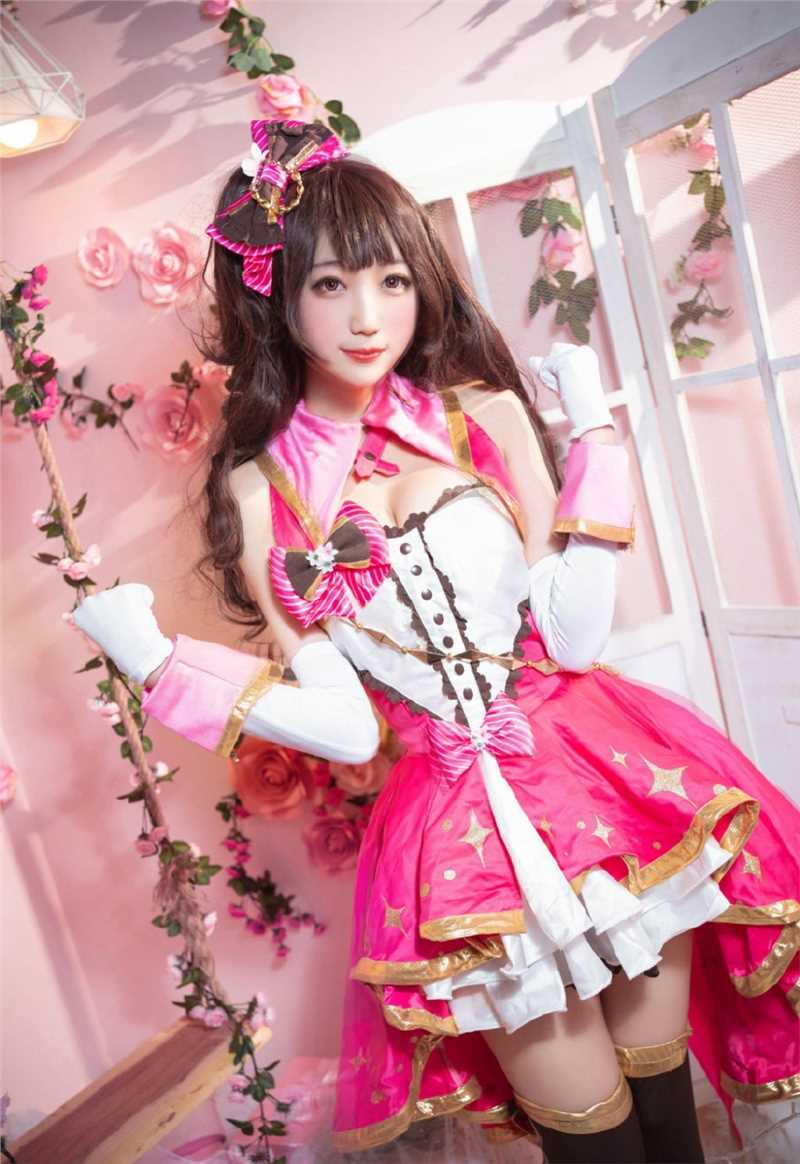 最新《偶像灰姑娘女孩》岛村卯月cosplay图集
