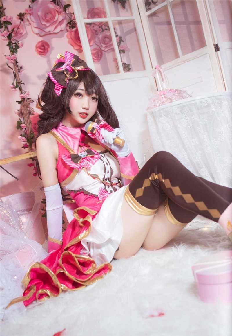 最新《偶像灰姑娘女孩》岛村卯月cosplay图集