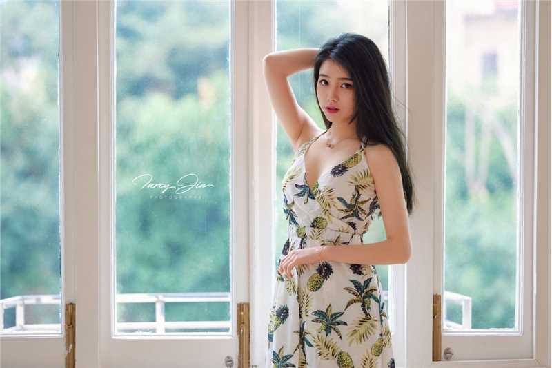 最新古韵美女迪依小琪复古旗袍魅惑诱人私房壁纸