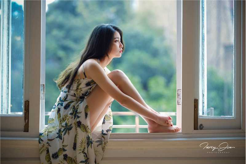 最新古韵美女迪依小琪复古旗袍魅惑诱人私房壁纸