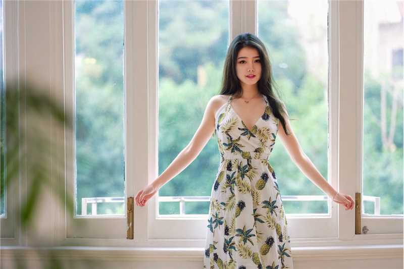 最新古韵美女迪依小琪复古旗袍魅惑诱人私房壁纸