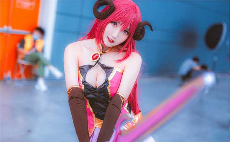 公主连结!ReDive支仓伊绪cosplay