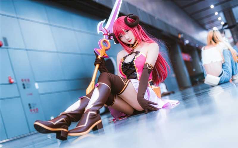 公主连结!ReDive支仓伊绪cosplay