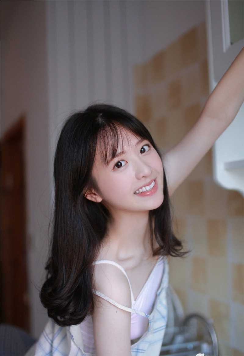 优质清纯童颜美女清新可爱私房相册