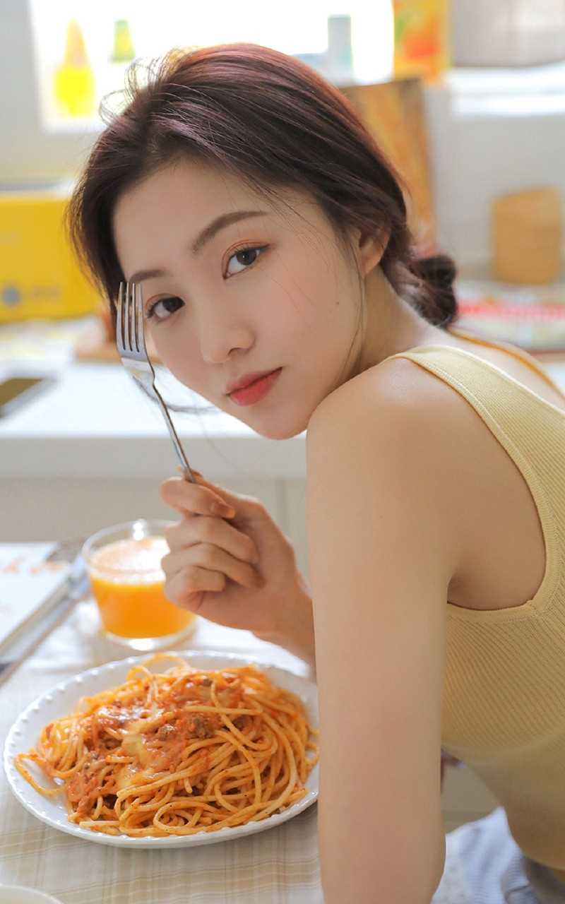 最新可爱厨艺女孩甜美动人私房图集