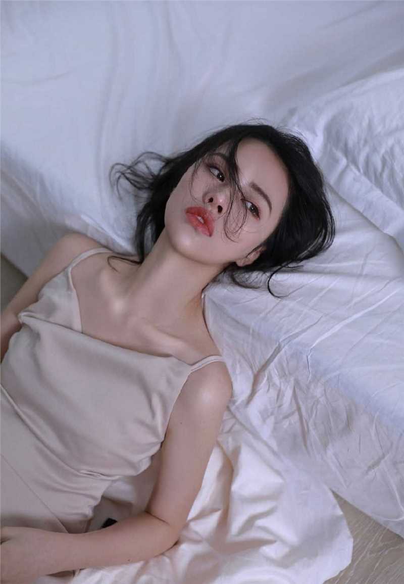 精选性感美女娇媚百态诱惑私房图册