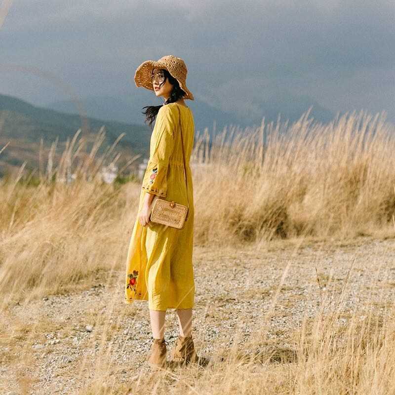 精选草原配美女风景美照图片大全图册
