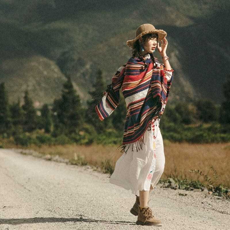 精选草原配美女风景美照图片大全图册