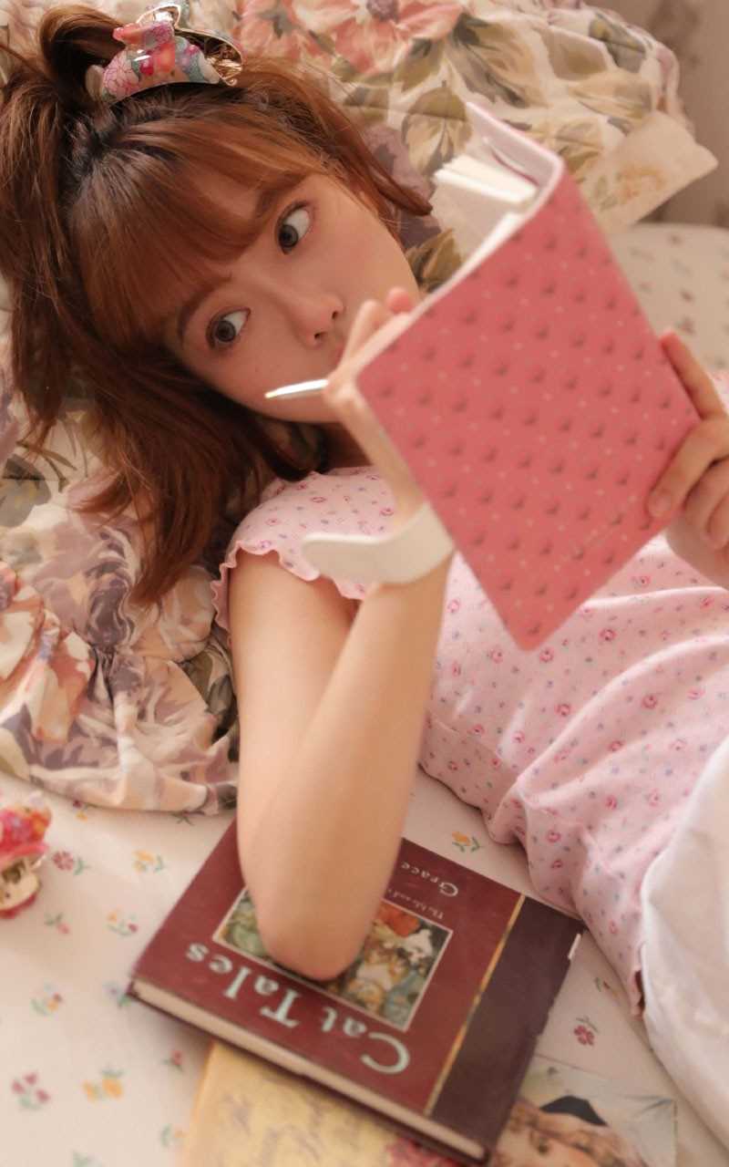 高颜值清纯唯美少女c