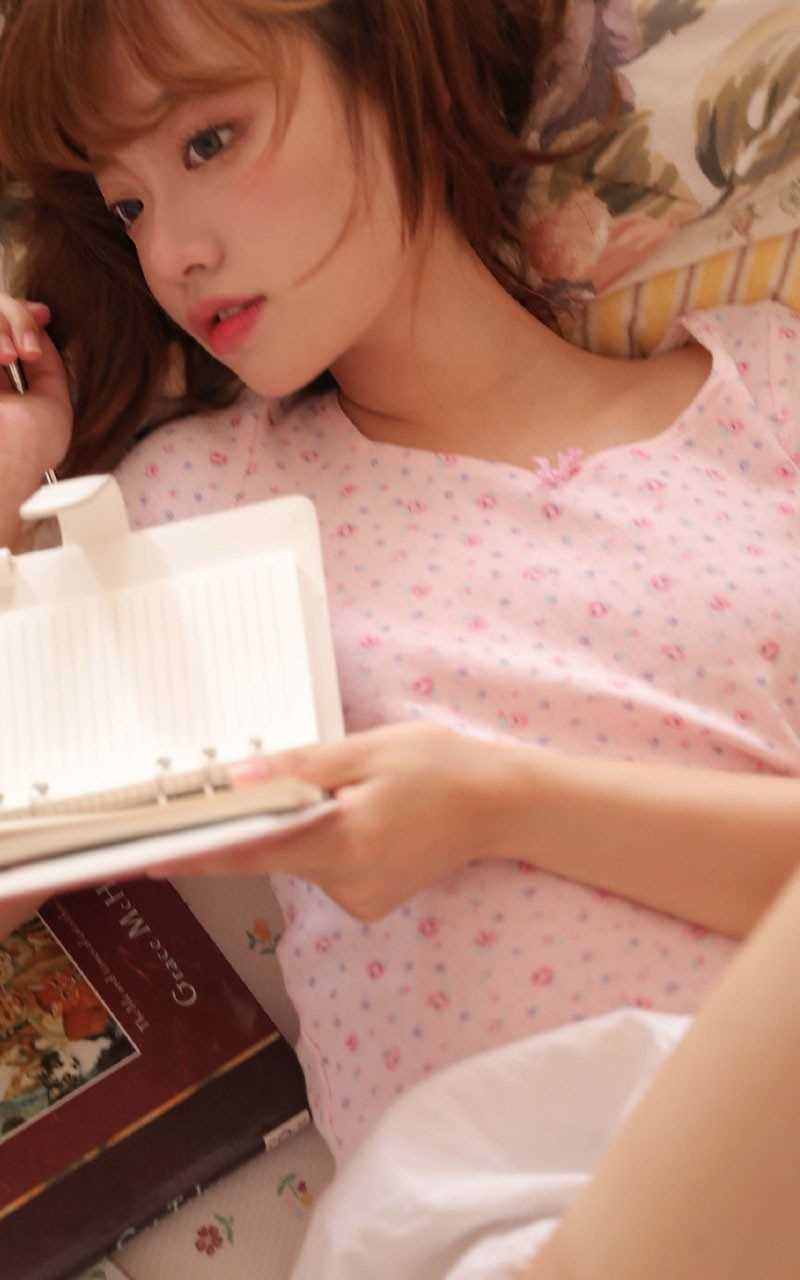 高颜值清纯唯美少女c