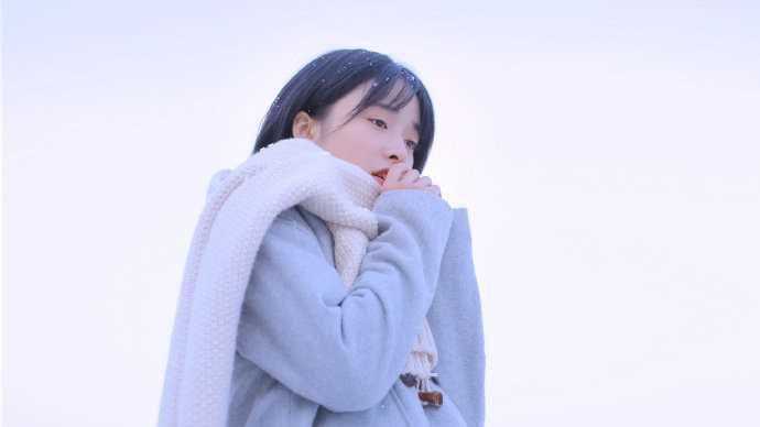 高颜值短发小姐姐沈月雪景清纯唯美高清摄影