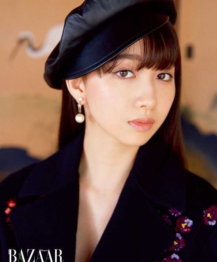 特别专辑日本美女木村心美时尚微露酥胸复古集