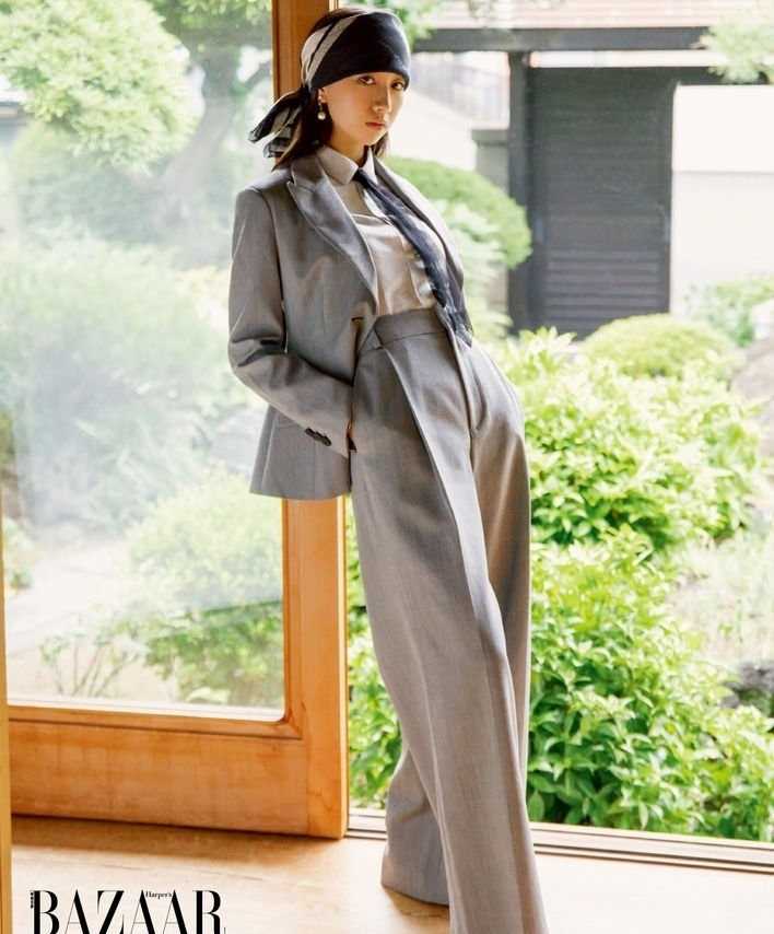 特别专辑日本美女木村心美时尚微露酥胸复古集