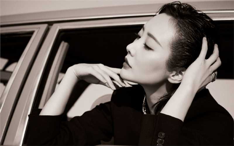 李纯干练霸气黑白风帅气高清时尚