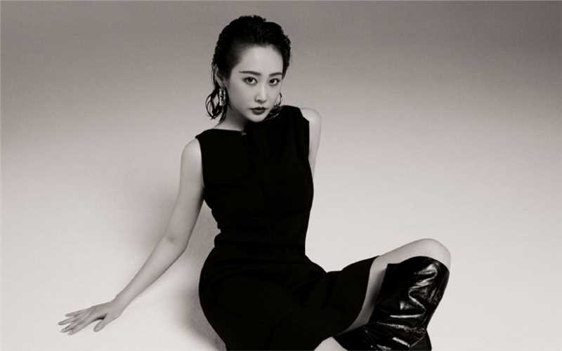 李纯干练霸气黑白风帅气高清时尚