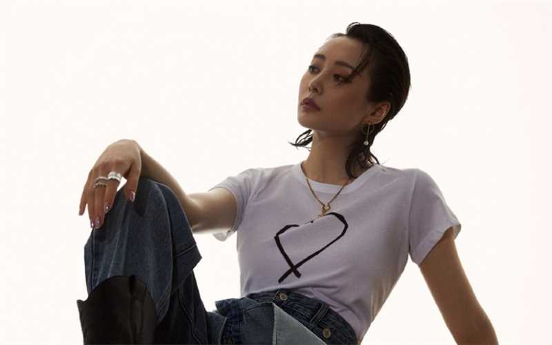 李纯干练霸气黑白风帅气高清时尚