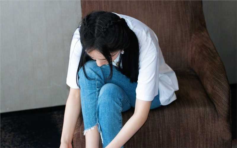 精选杨幂甜美时尚简单少女风高清图册