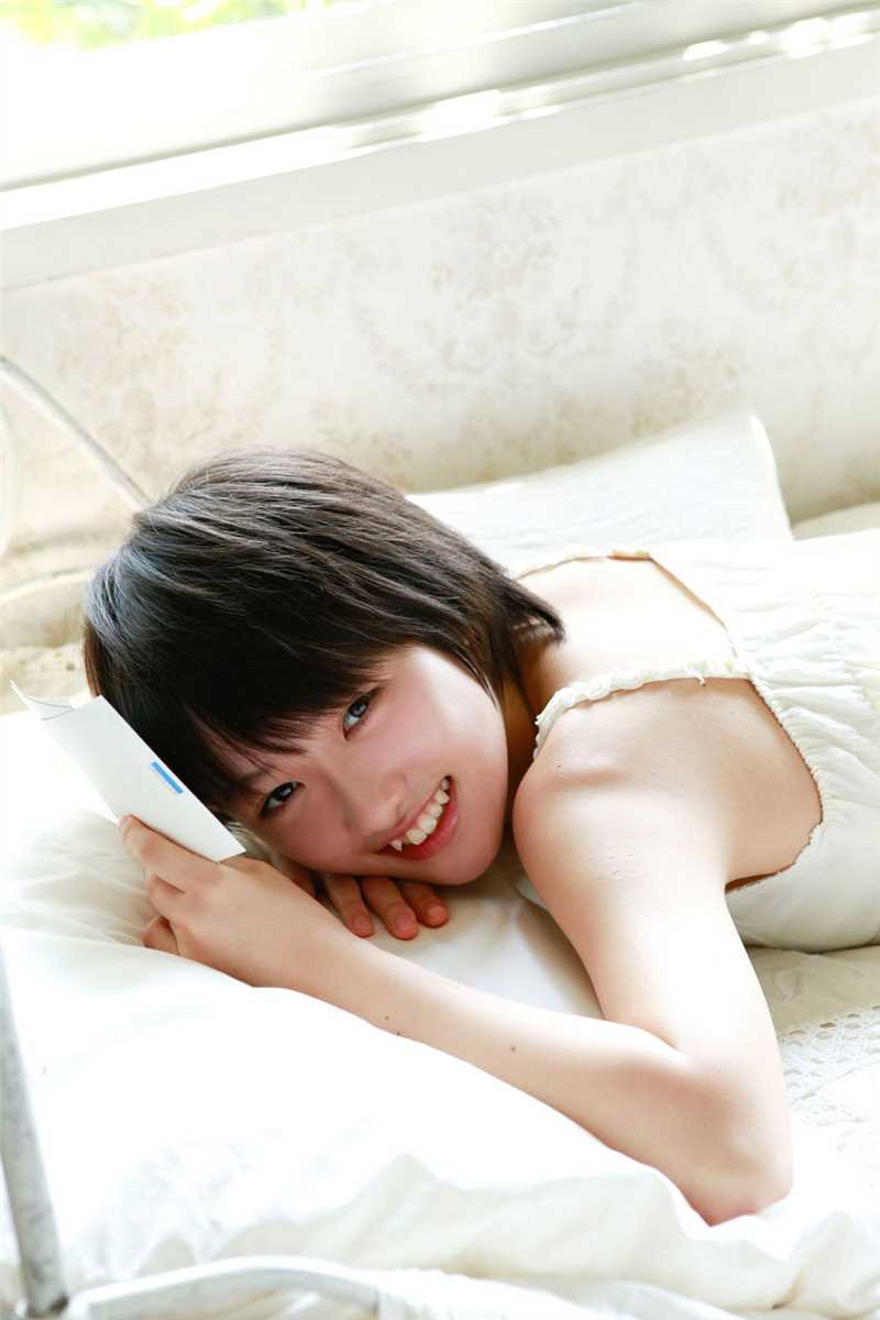 精选日本女团大胆可爱女生性感好身材套图图册