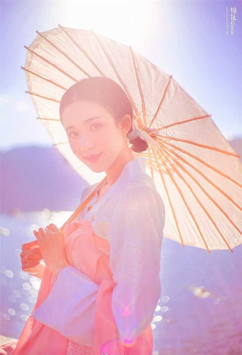 高清温柔甜美古装韩服美女户外唯美梦幻艺术照图集