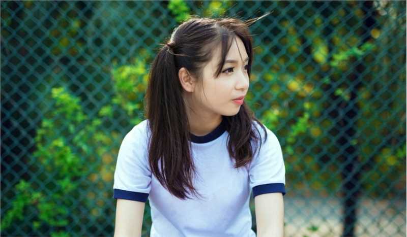 优质校园足球宝贝清纯靓丽运动装青春活力甜美俏皮图片