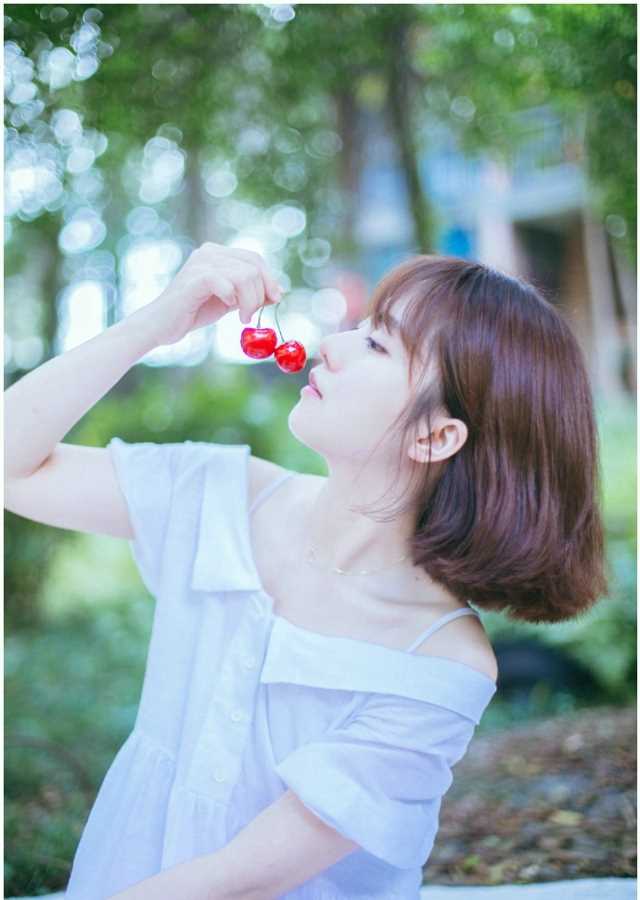 精选足球宝贝爱丽莎性感内衣翘臀诱惑私房照图册