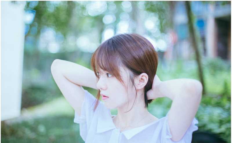 精选足球宝贝爱丽莎性感内衣翘臀诱惑私房照图册