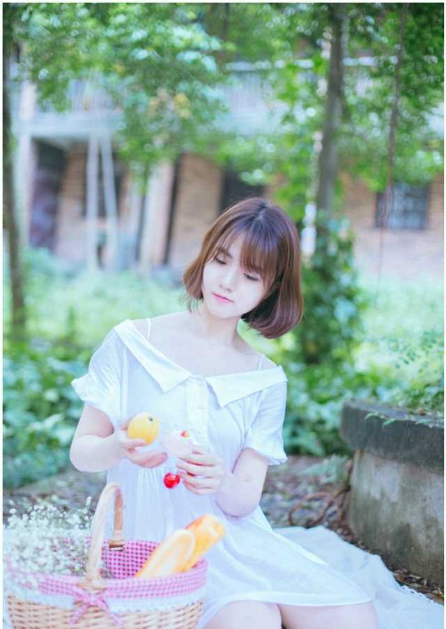 精选足球宝贝爱丽莎性感内衣翘臀诱惑私房照图册
