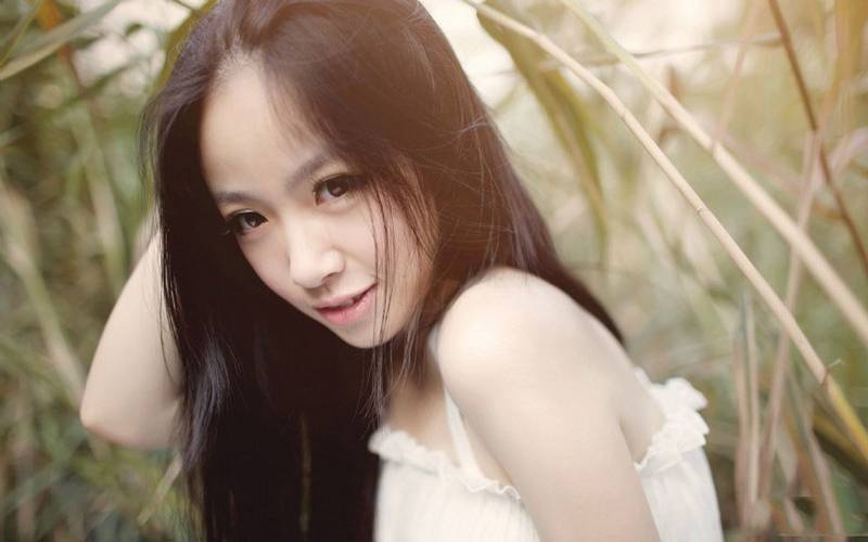 最新篮球宝贝孙峥性感比基尼诱惑壁纸