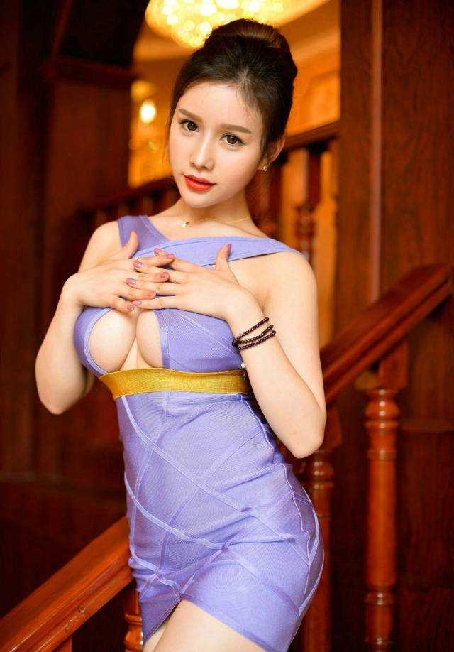 最新篮球宝贝孙峥性感比基尼诱惑壁纸