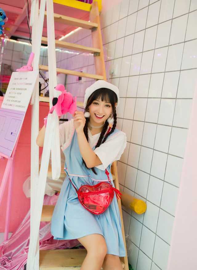 最全性感篮球宝贝妩媚翘臀诱惑职业装相册