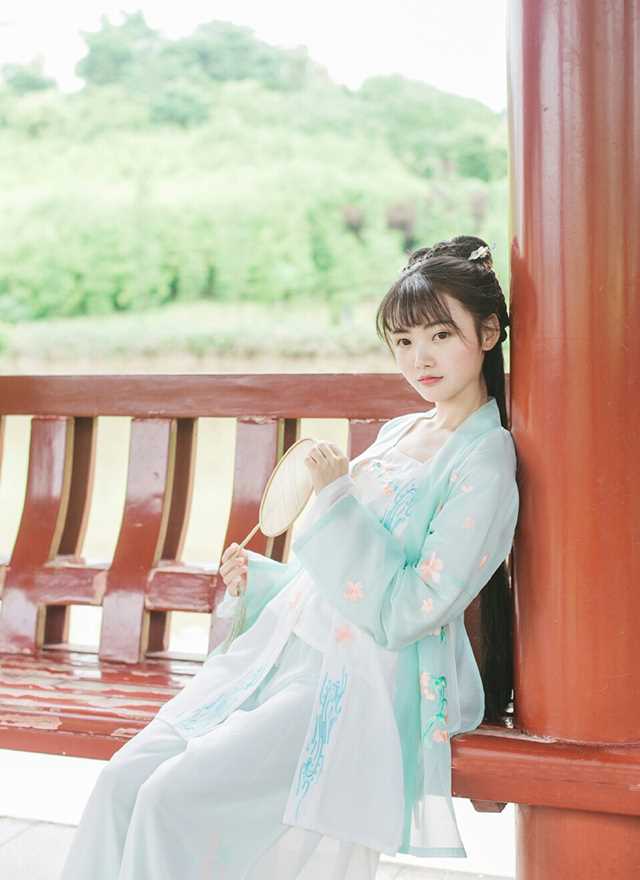 高清篮球宝贝李颖芝翘臀兔女郎集锦图集