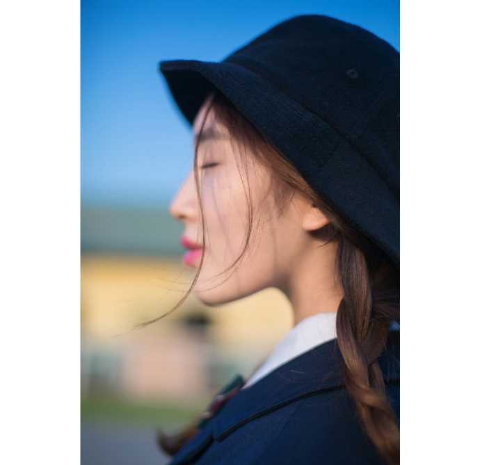 高清王紫璇麻花辫清纯jk制服大长腿户外集图集