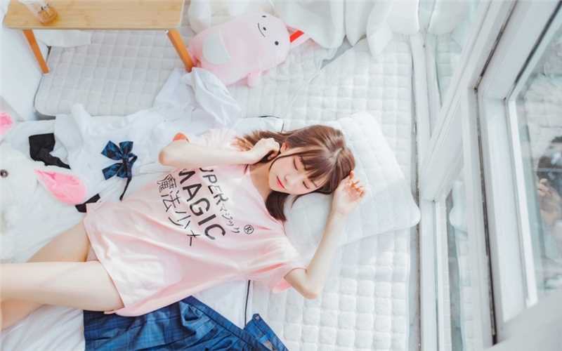 最新下衣失踪长腿清纯日本美女诱人艺术壁纸