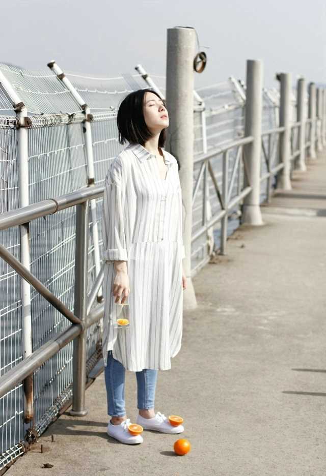 精选甜橙少女短发清纯天台唯美艺术图册