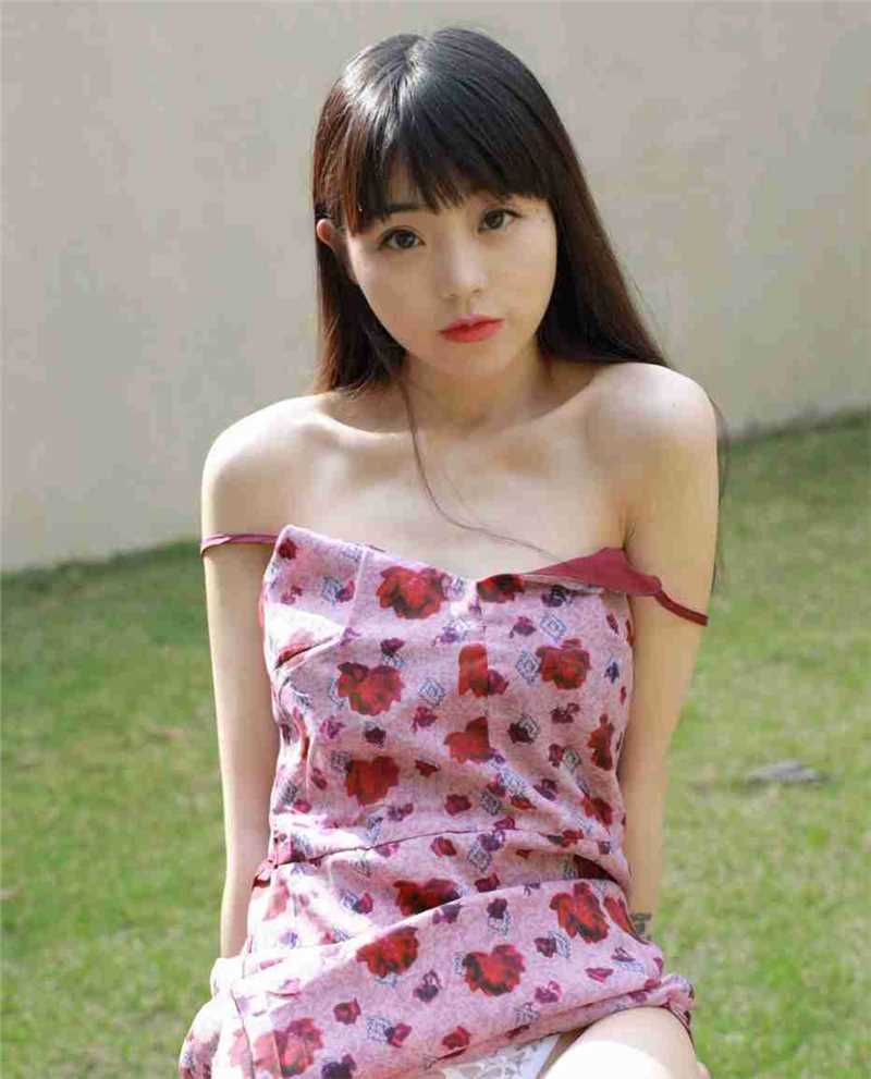 优质妖艳惹火车模美女大长腿大尺度人体诱惑美女图片相册