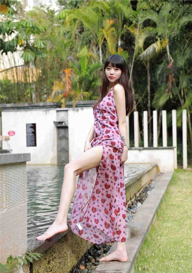 优质妖艳惹火车模美女大长腿大尺度人体诱惑美女图片相册