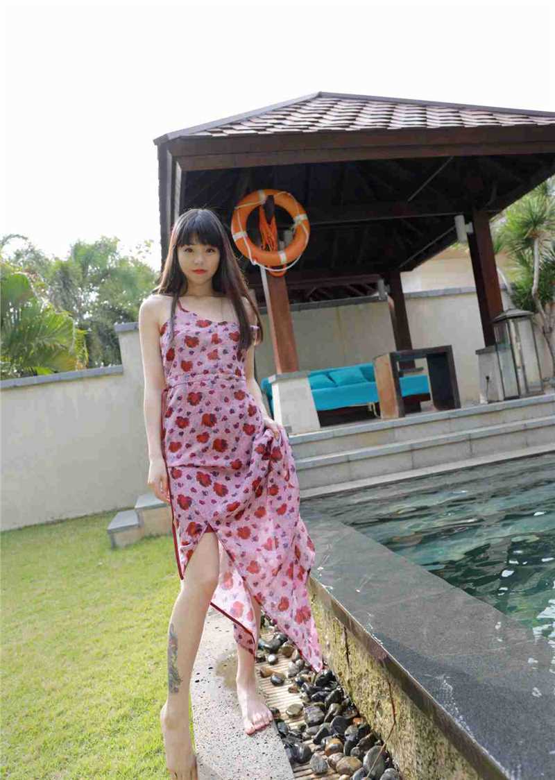 优质妖艳惹火车模美女大长腿大尺度人体诱惑美女图片相册