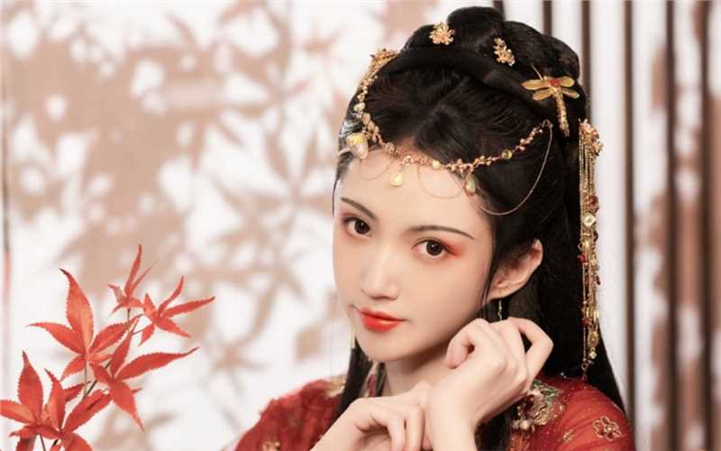 妩媚古装美女红色薄纱风俗媚娘艺术照