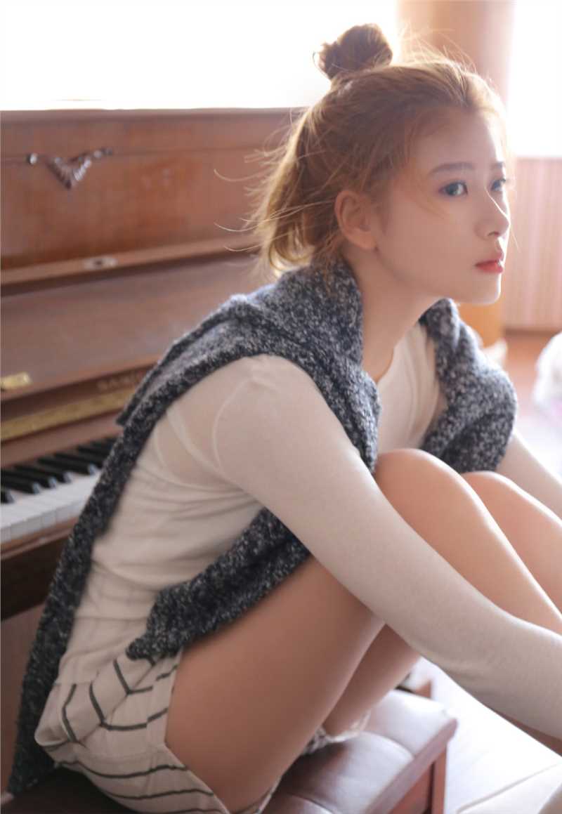 最新秀人网古装美女h罩杯大奶傲人事业线图片图集