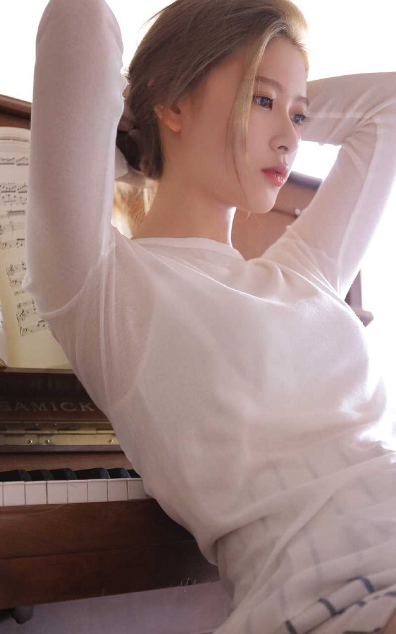 最新秀人网古装美女h罩杯大奶傲人事业线图片图集