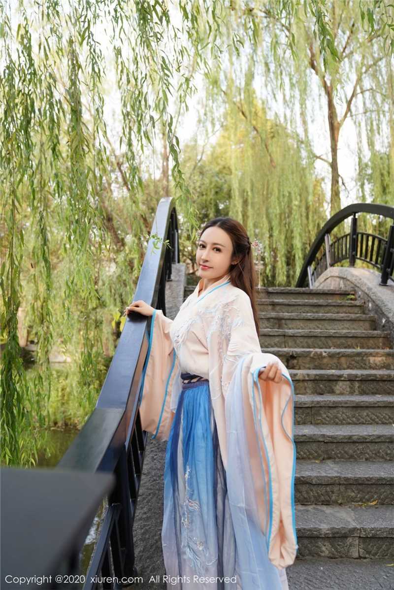 最新秀人网古装美女h罩杯大奶傲人事业线图片图集