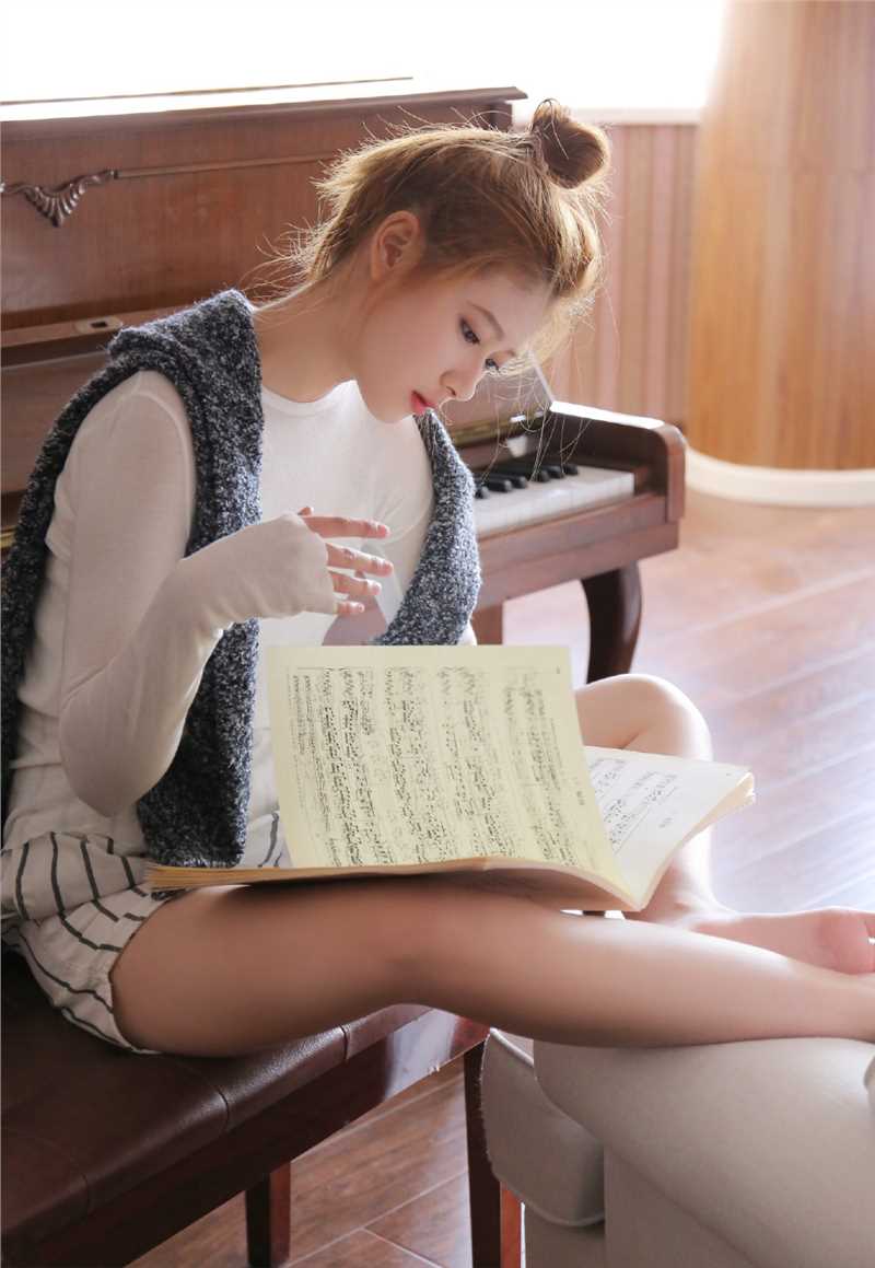 最新秀人网古装美女h罩杯大奶傲人事业线图片图集