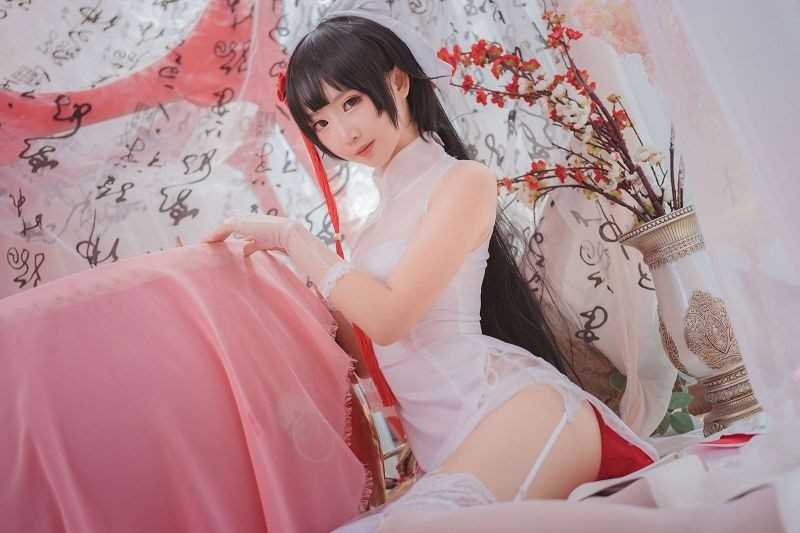 美女网红coser面饼仙儿旗袍性感