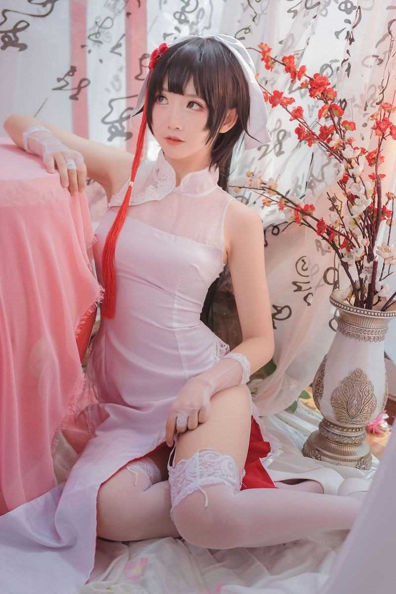 美女网红coser面饼仙儿旗袍性感