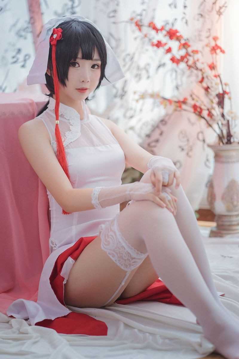 美女网红coser面饼仙儿旗袍性感