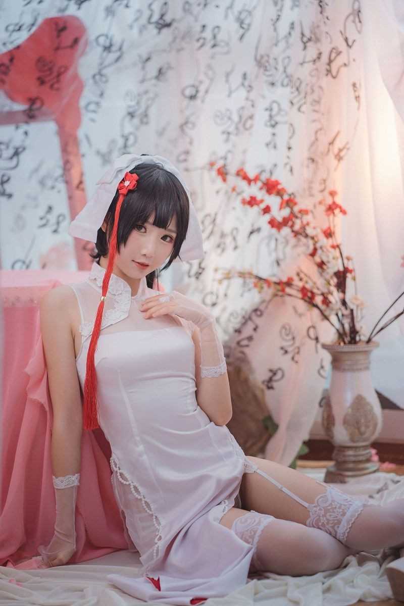 美女网红coser面饼仙儿旗袍性感