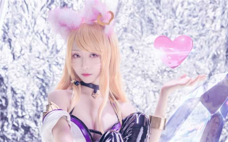 精选波涛童颜美女cosplay英雄联盟lol阿狸大胆艺术照图册