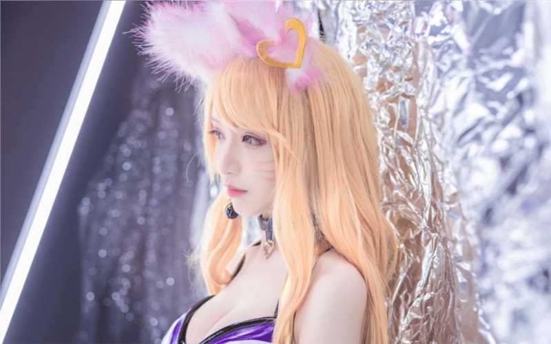 精选波涛童颜美女cosplay英雄联盟lol阿狸大胆艺术照图册