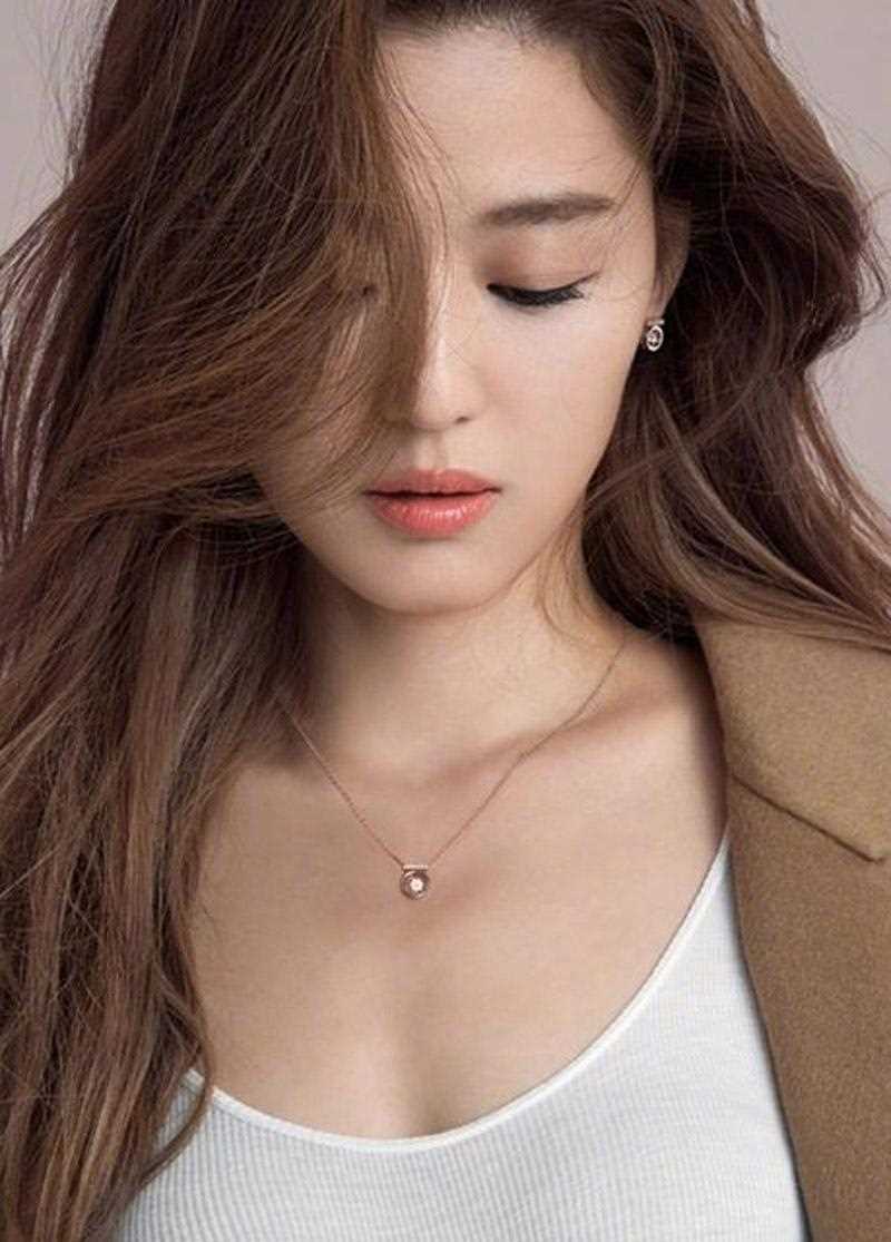 精选全智贤女人味知性魅力时尚图册